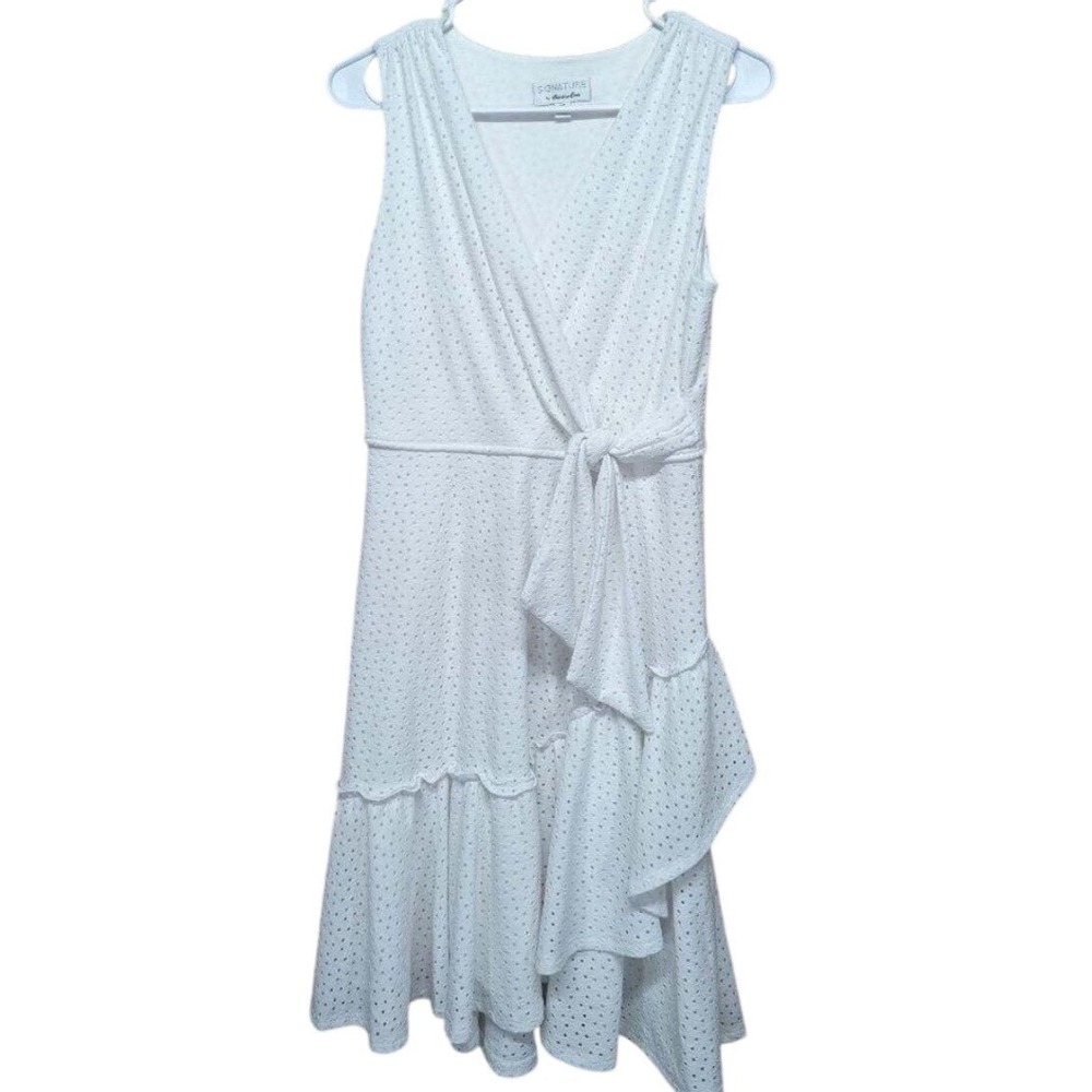 Signature by Robbie Bee White Eyelet Wrap Midi Dress Petite‎ Small